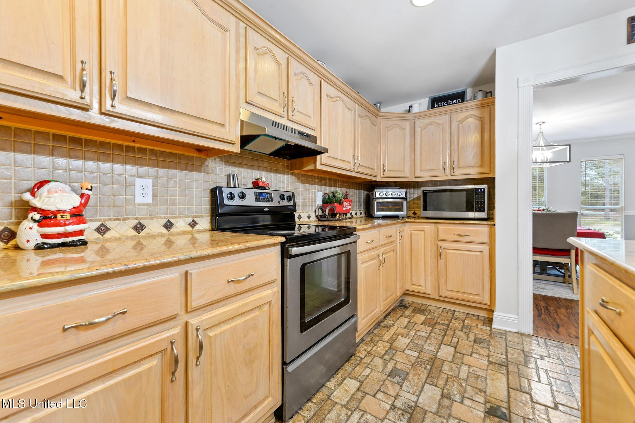 14449 Pine Ridge Road Vancleave, MS 39565 - Photo 14 of 53 014