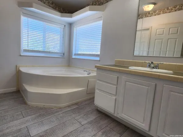 $2,100 | 140 River Ranch Road, Boerne, TX 78006