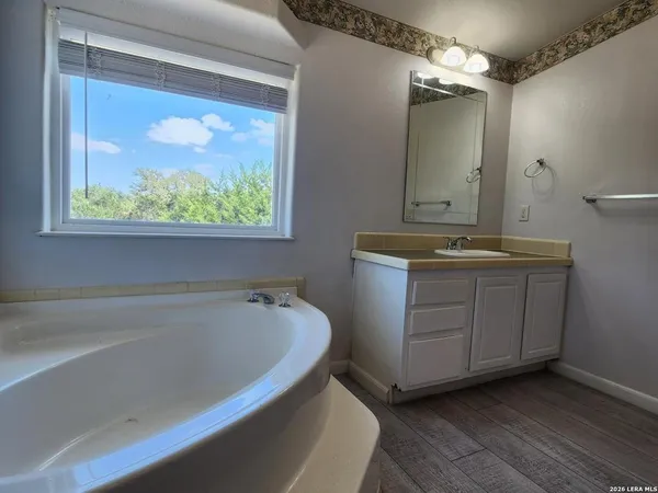 $2,100 | 140 River Ranch Road, Boerne, TX 78006