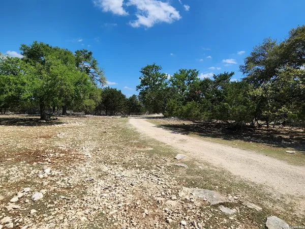 $2,100 | 140 River Ranch Road, Boerne, TX 78006
