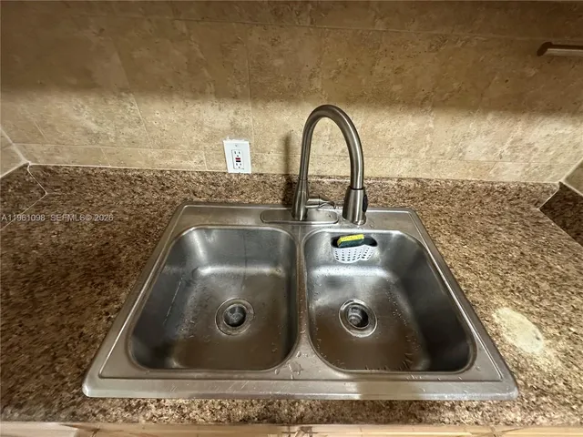 $3,200 | 200 West 53rd Terrace, Hialeah, FL 33012