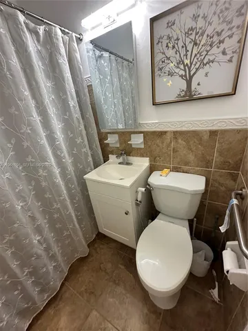$3,200 | 200 West 53rd Terrace, Hialeah, FL 33012