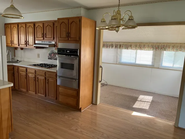 $279,000 | 19436 Donna Street, Livonia, MI 48152