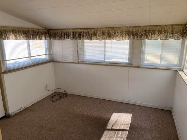 $279,000 | 19436 Donna Street, Livonia, MI 48152