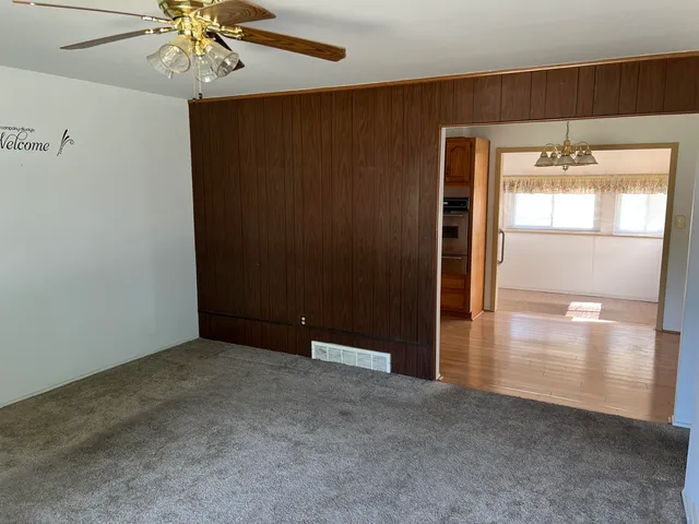 $279,000 | 19436 Donna Street, Livonia, MI 48152