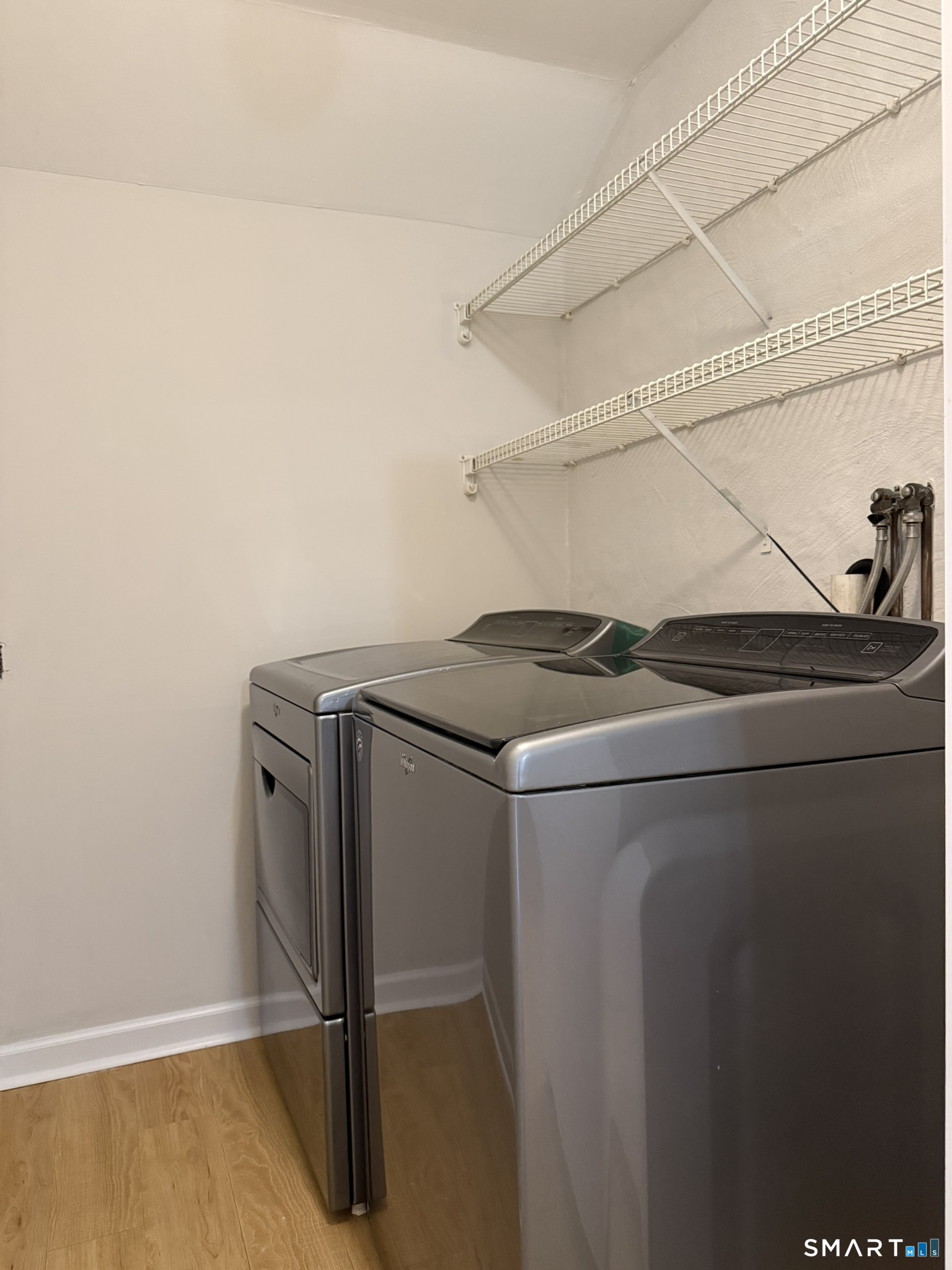 265 Balmforth Street Bridgeport, CT 06605 - Photo 18 of 30 Gallery Image 18