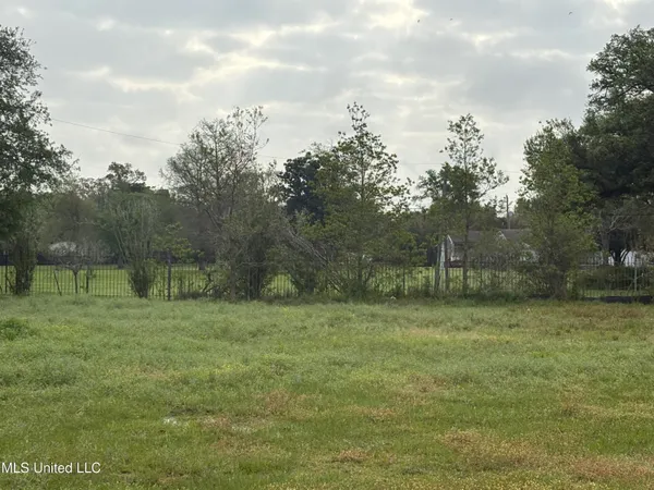$196,000 | Seaside Oaks Dr Pass, Pass Christian, MS 39571