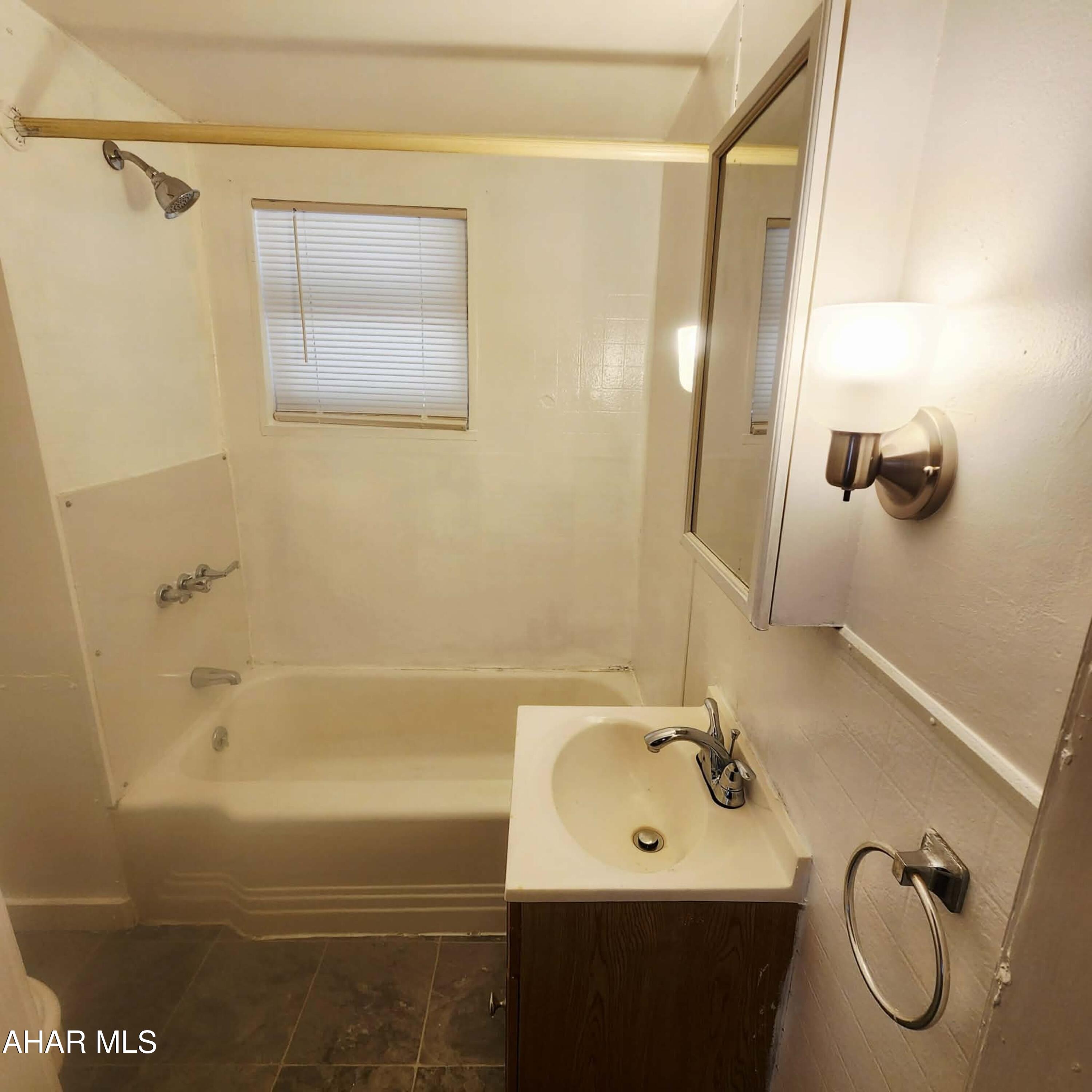 3515 Walnut Avenue Altoona, PA 16601 - Photo 14 of 17
