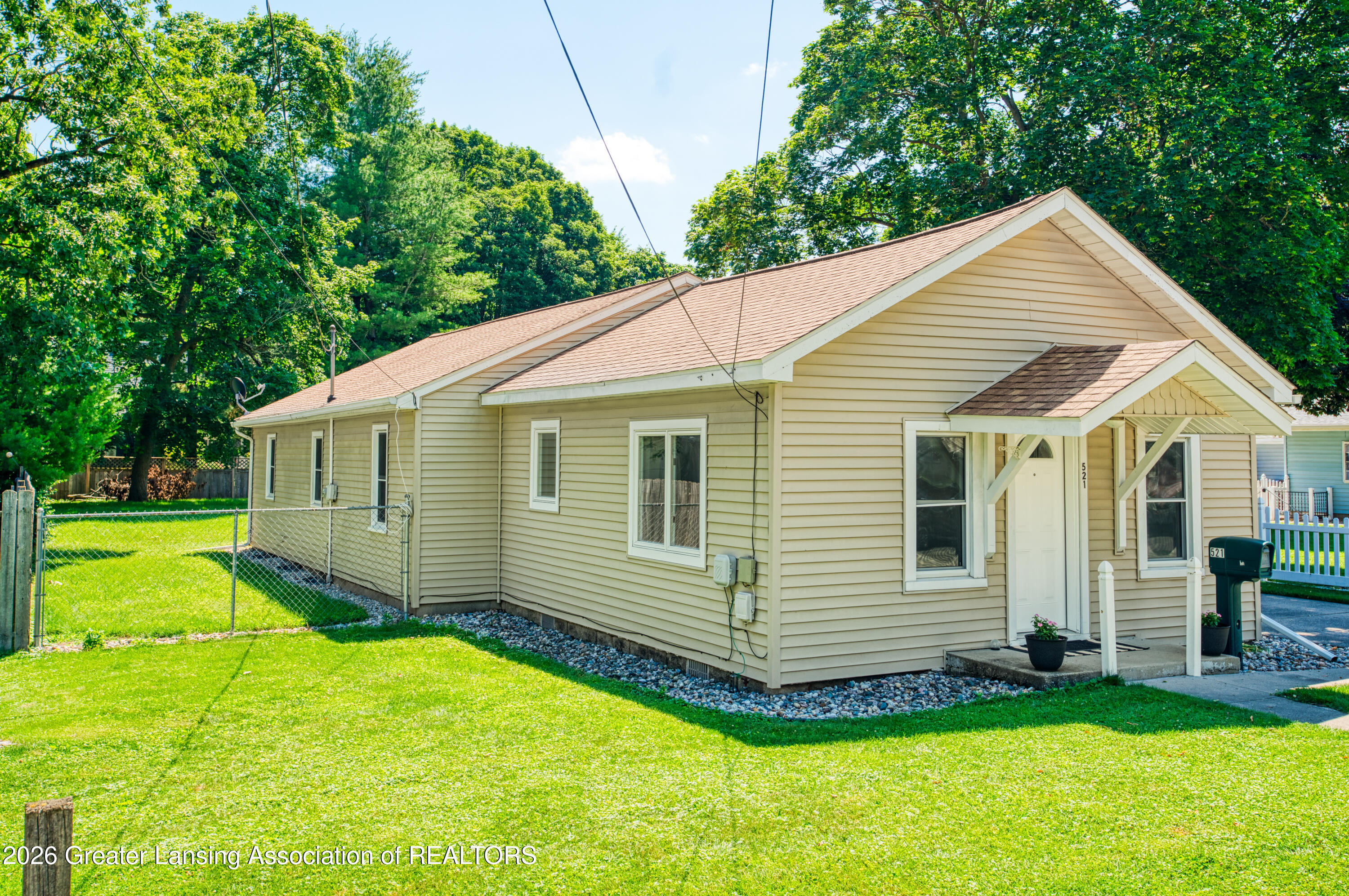 521 Prairie Street Charlotte, MI 48813 - Photo 2 of 28 DSC01115_4