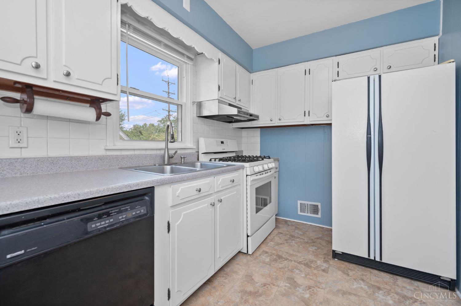 7101 Dunn Road Cincinnati, OH 45230 - Photo 26 of 50