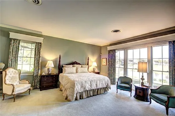 $824,900 | 900 Williams Avenue, Natchitoches, LA 71457