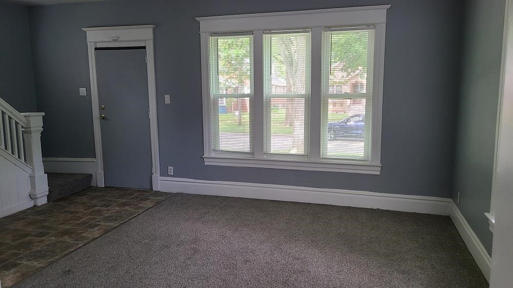 323 Rome Avenue Rockford, IL 61107 - Photo 3 of 12 Gallery Image 3