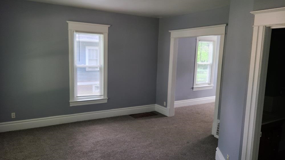323 Rome Avenue Rockford, IL 61107 - Photo 4 of 12 Gallery Image 4