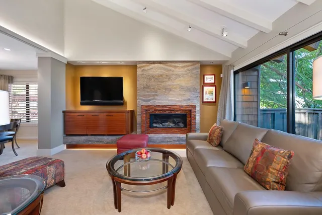 $350,000 | 796 Woodside Lane East, Unit 7, Sacramento, CA 95825