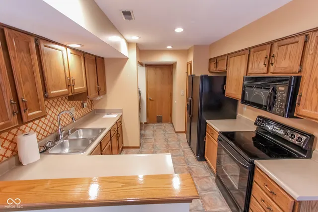 $249,000 | 7524 Choate Court, Indianapolis, IN 46254