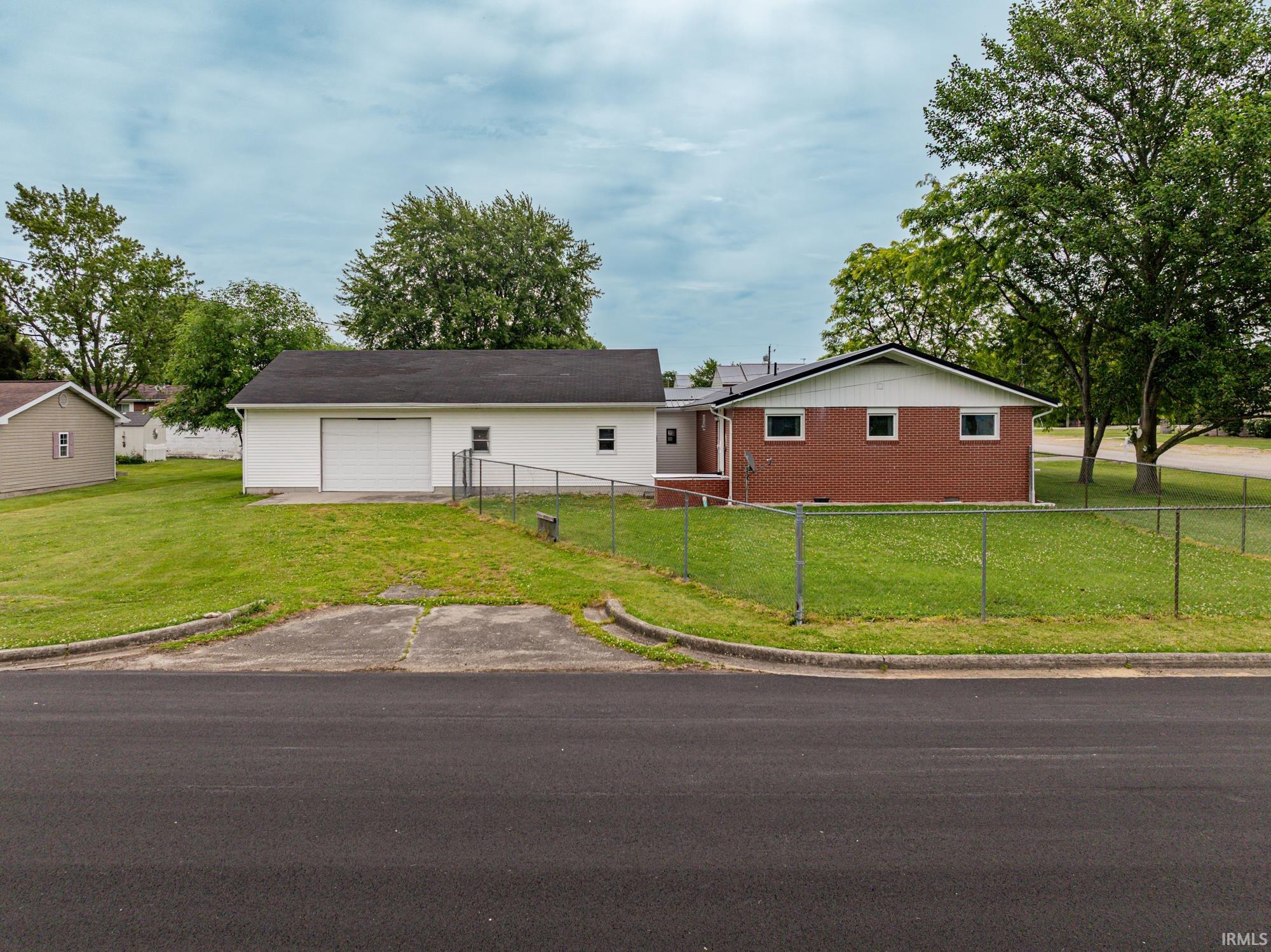800 West High Street Redkey, IN 47373 - Photo 6 of 26