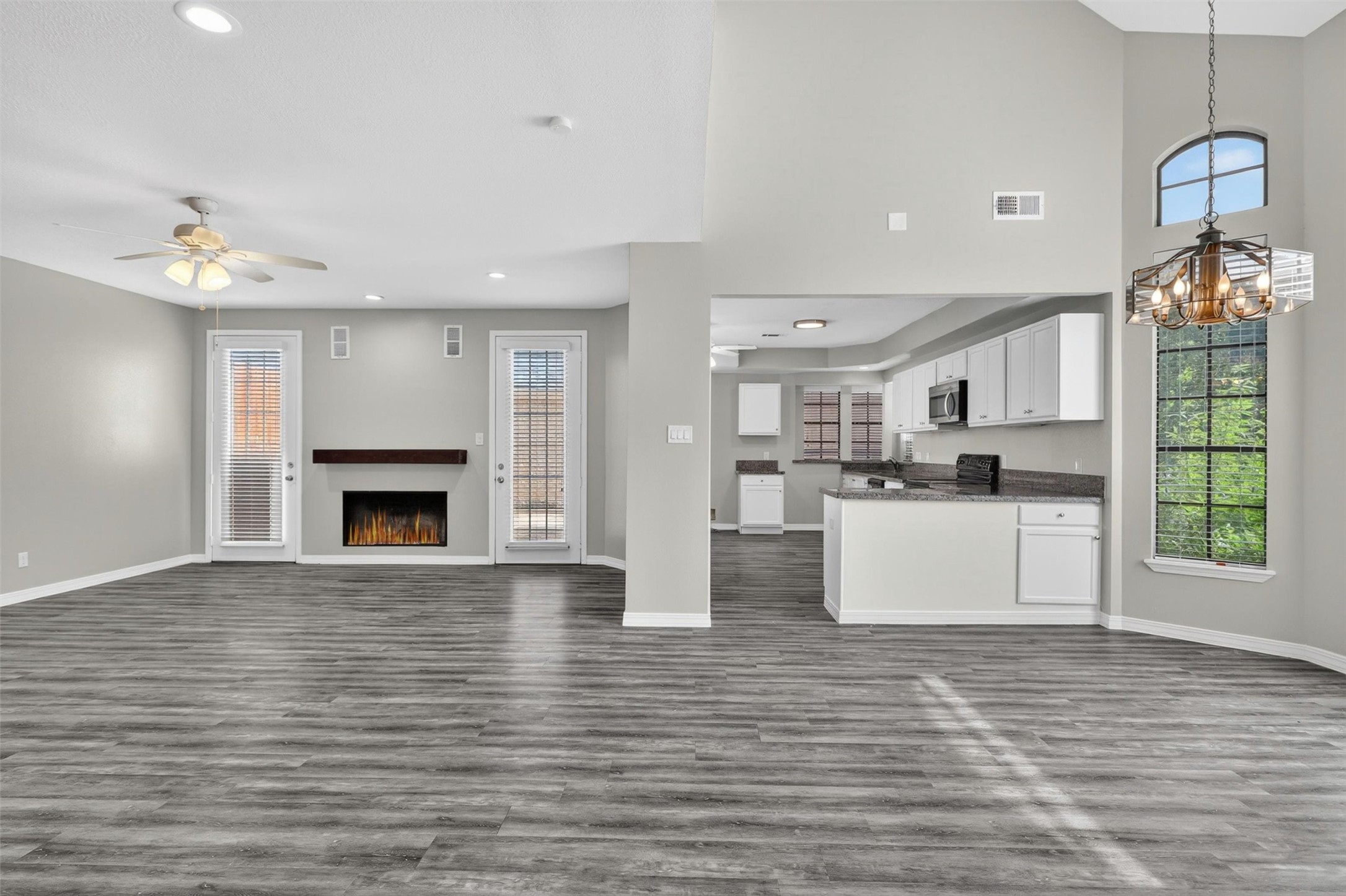 12929 Kingsbridge Lane Houston, TX 77077 - Photo 7 of 42