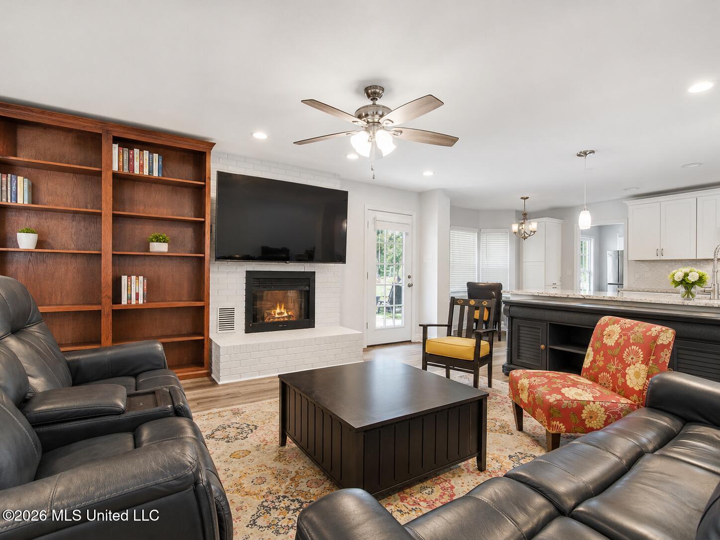 2416 Robertsdale Road Gautier, MS 39553 - Photo 4 of 27 Living Room