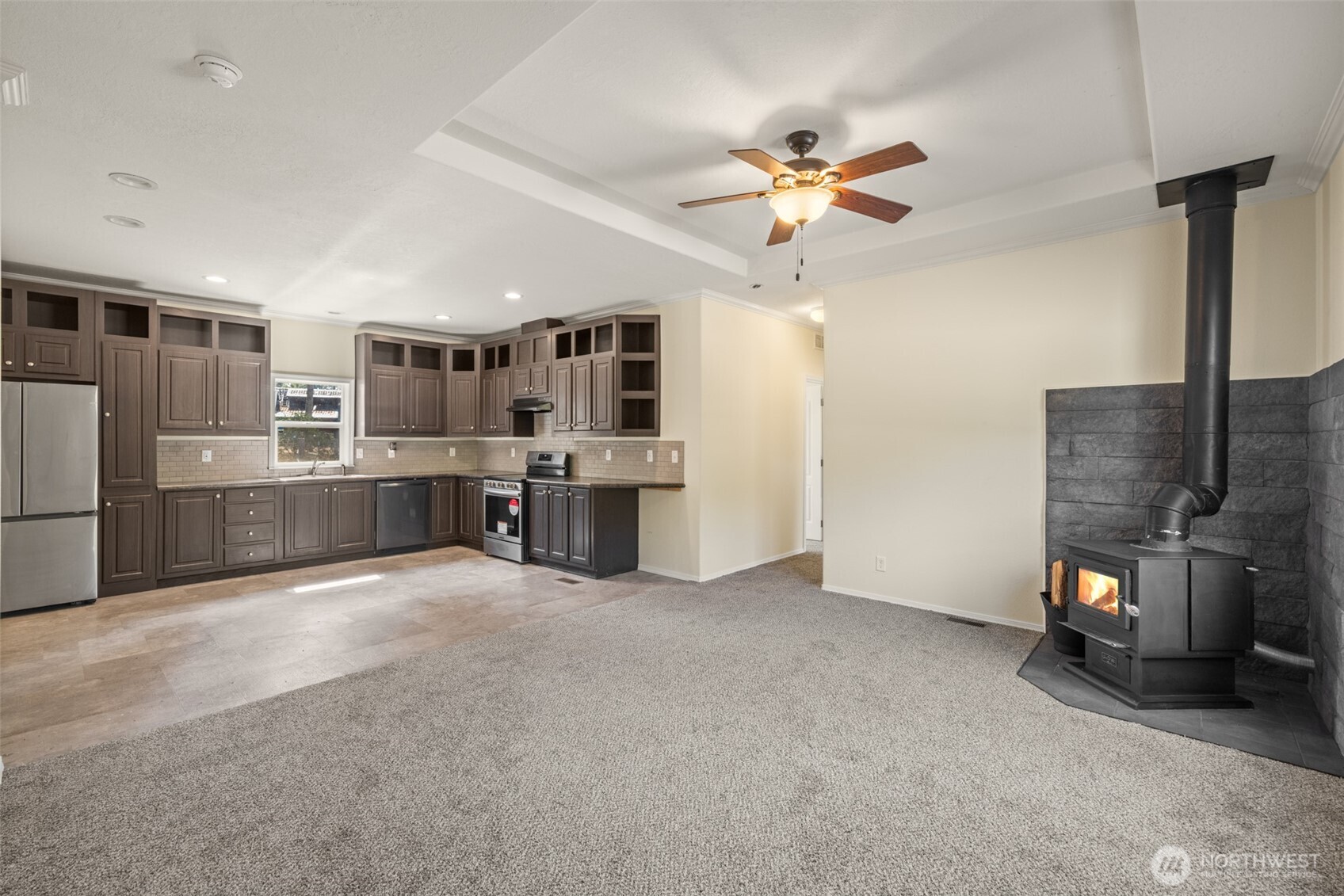 253 Riverside Road Sequim, WA 98382 - Photo 4 of 22 Gallery Image 4