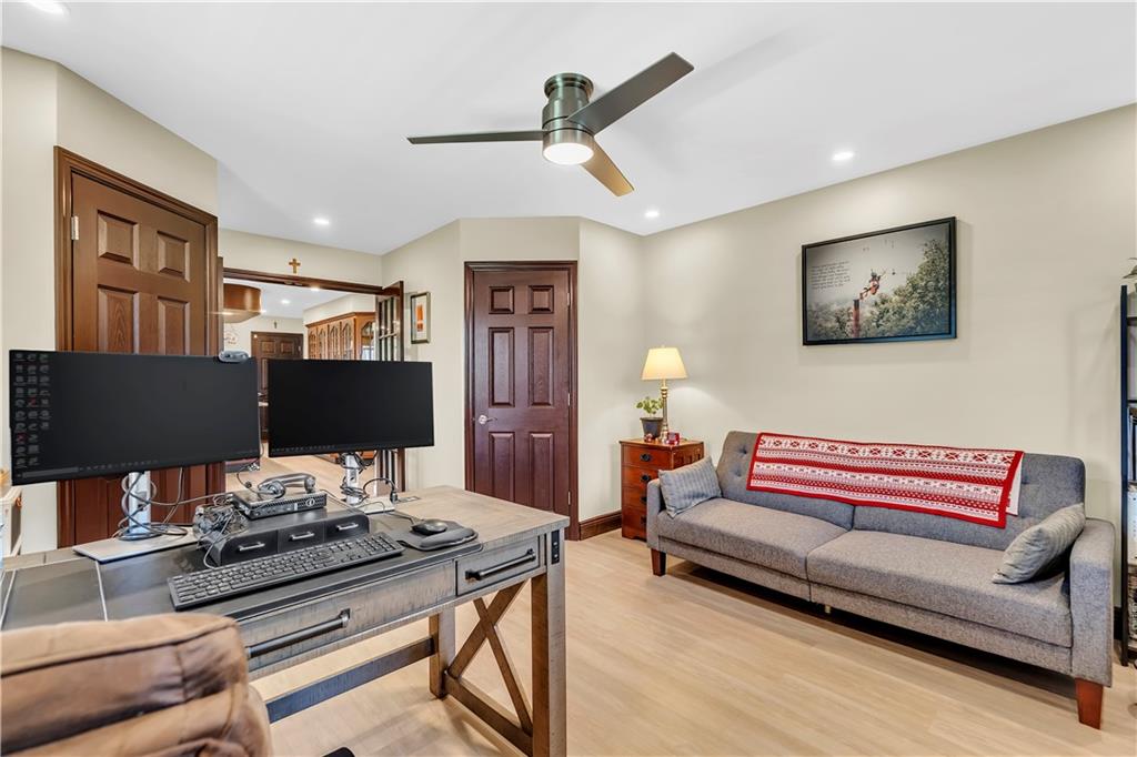 2125 Ritchie Street Aliquippa, PA 15001 - Photo 26 of 43 Gallery Image 26