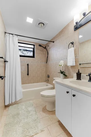 $15,000 | 3951 North Ocean Boulevard, Unit 503, Delray Beach, FL 33483