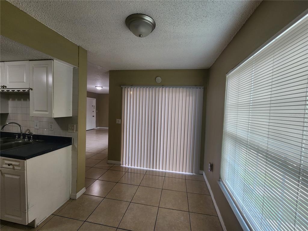 5228 Curry Ford Road, Unit 320 Orlando, FL 32812 - Photo 8 of 19 Gallery Image 8