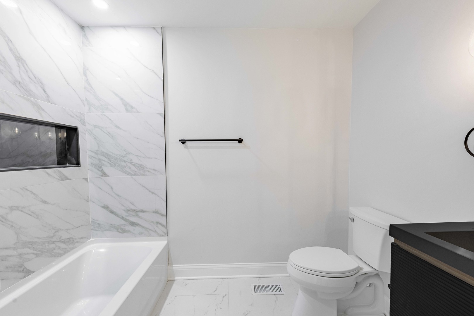 5S254 Middle Road Naperville, IL 60563 - Photo 27 of 45