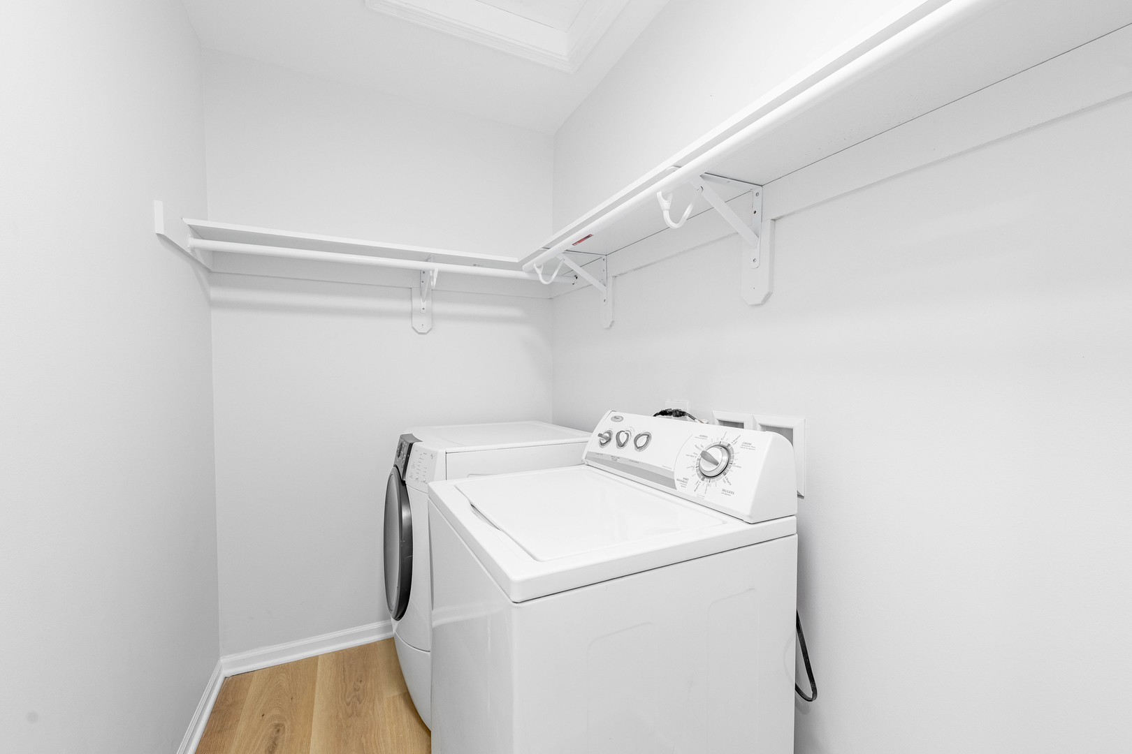 5S254 Middle Road Naperville, IL 60563 - Photo 28 of 45