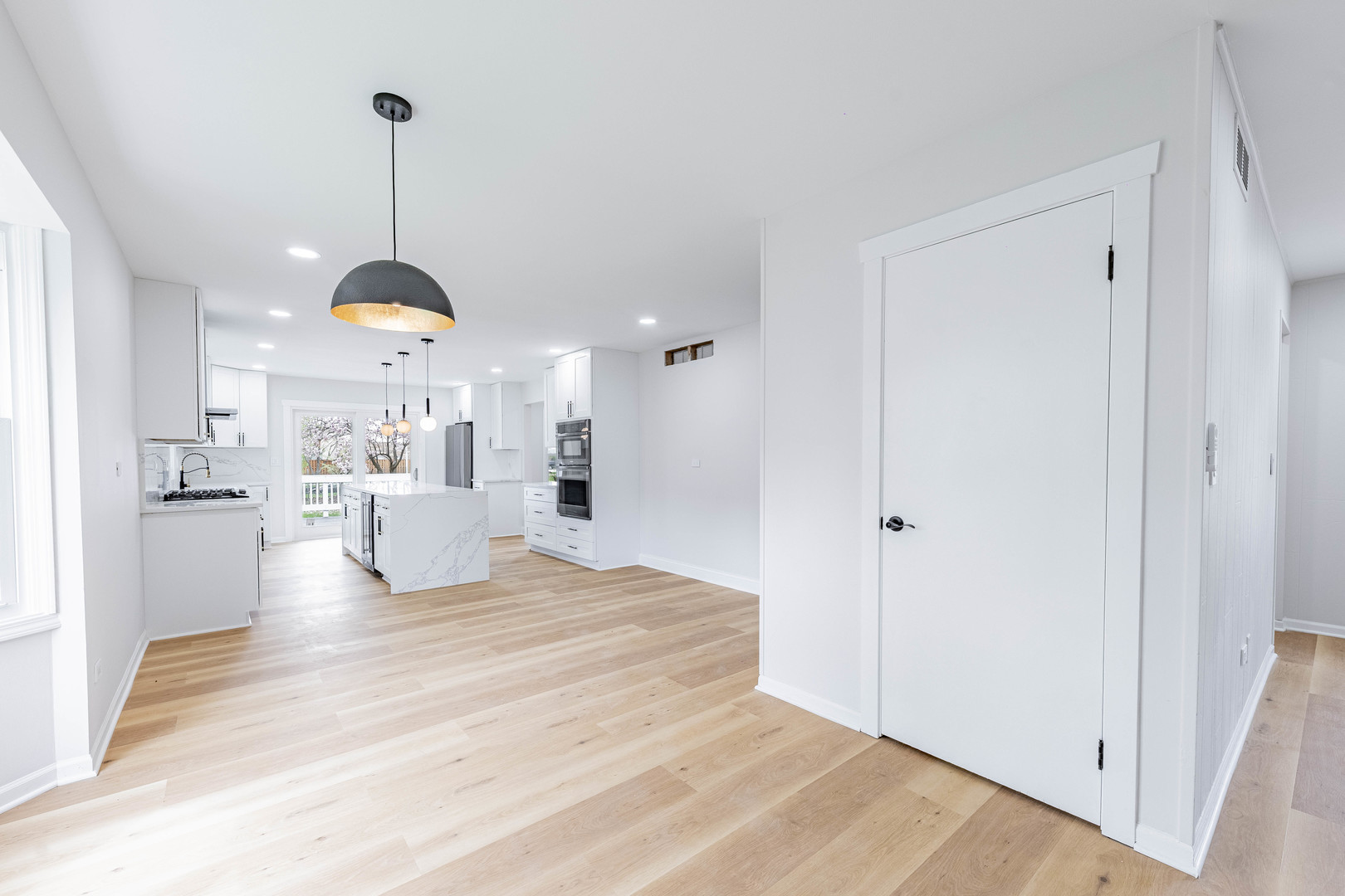 5S254 Middle Road Naperville, IL 60563 - Photo 6 of 45