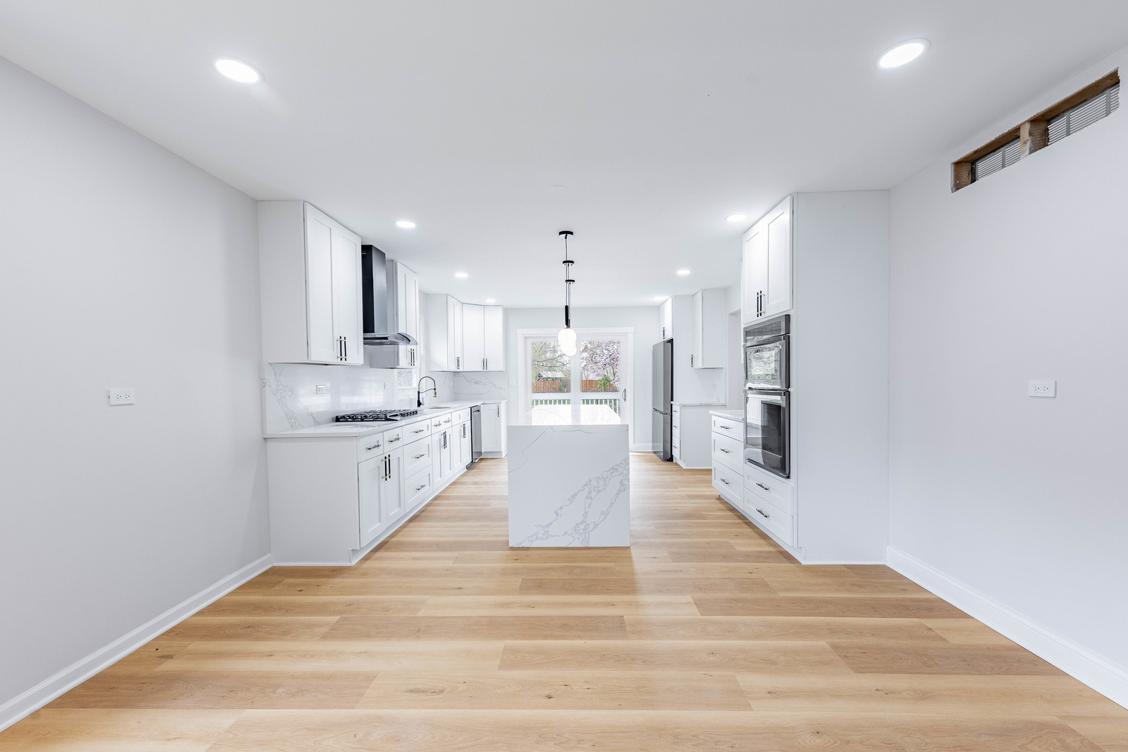 5S254 Middle Road Naperville, IL 60563 - Photo 7 of 45