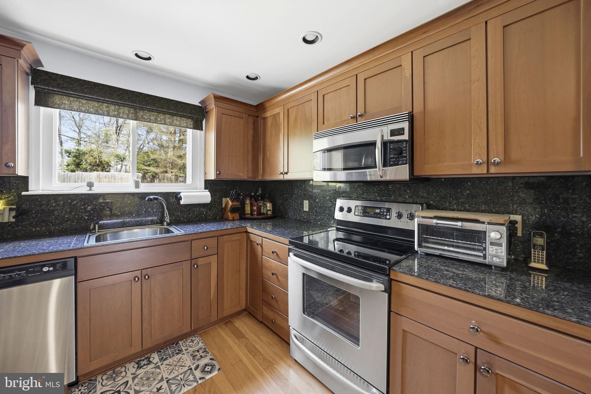 28 Green Ridge Road Yardley, PA 19067 - Photo 19 of 49 Gallery Image 19