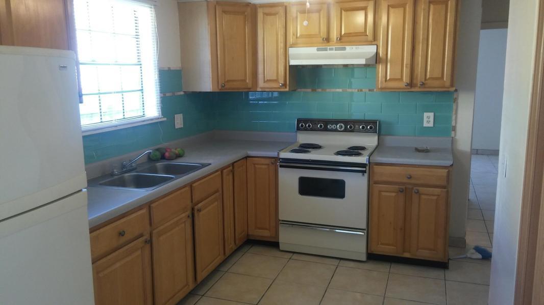 1496 West 31st Street Riviera Beach, FL 33404 - Photo 4 of 14 20160705231157367059000000-o
