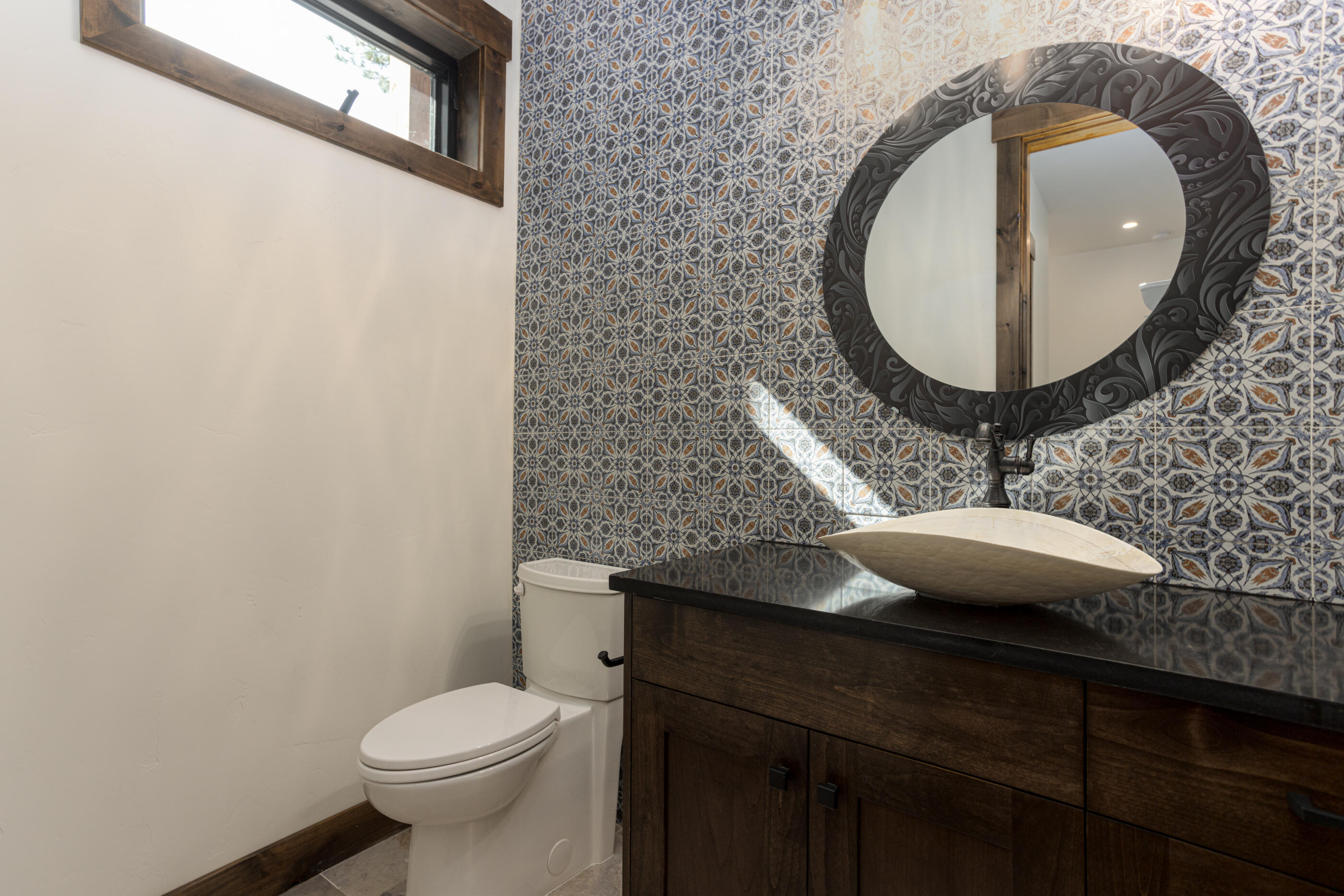 56593 Sunstone Loop, Unit 127 Bend, OR 97707 - Photo 18 of 46 Powder Room on Main