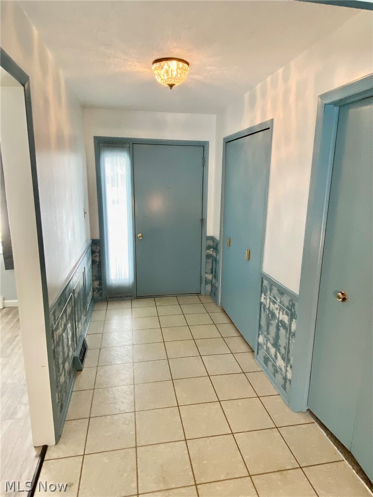 986 Brainard Road Cleveland, OH 44143 - Photo 2 of 33 Gallery Image 2