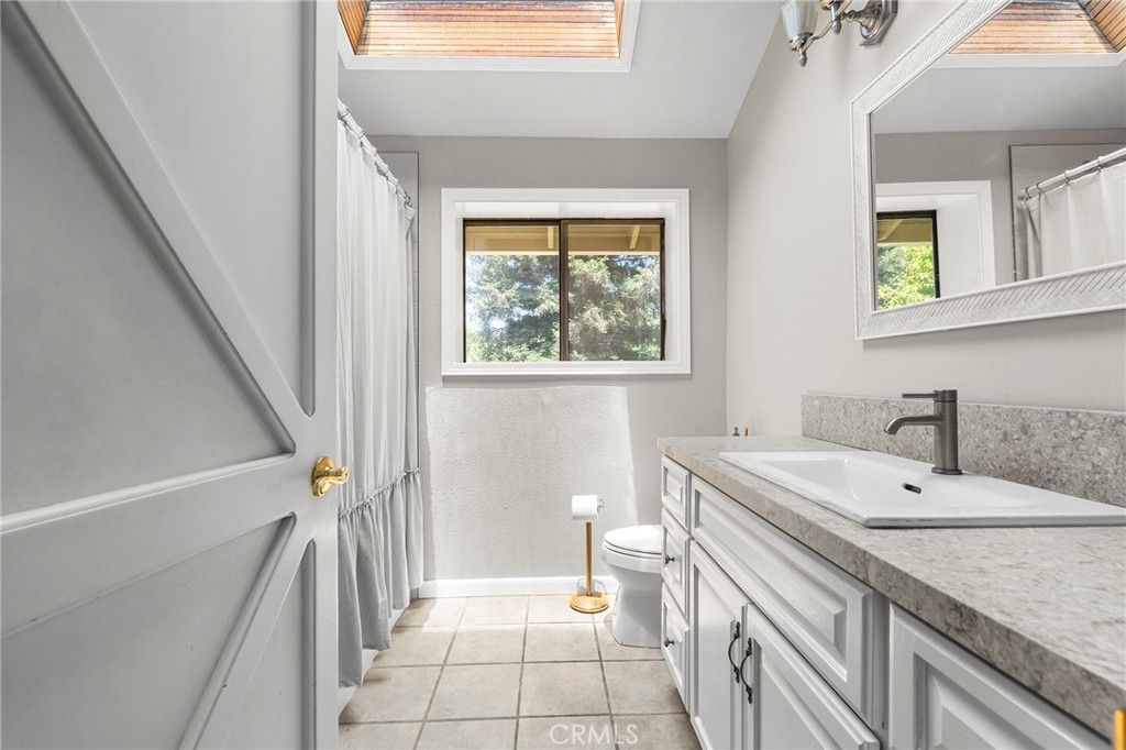 9857 Lott Road Durham, CA 95938 - Photo 18 of 42 bathroom