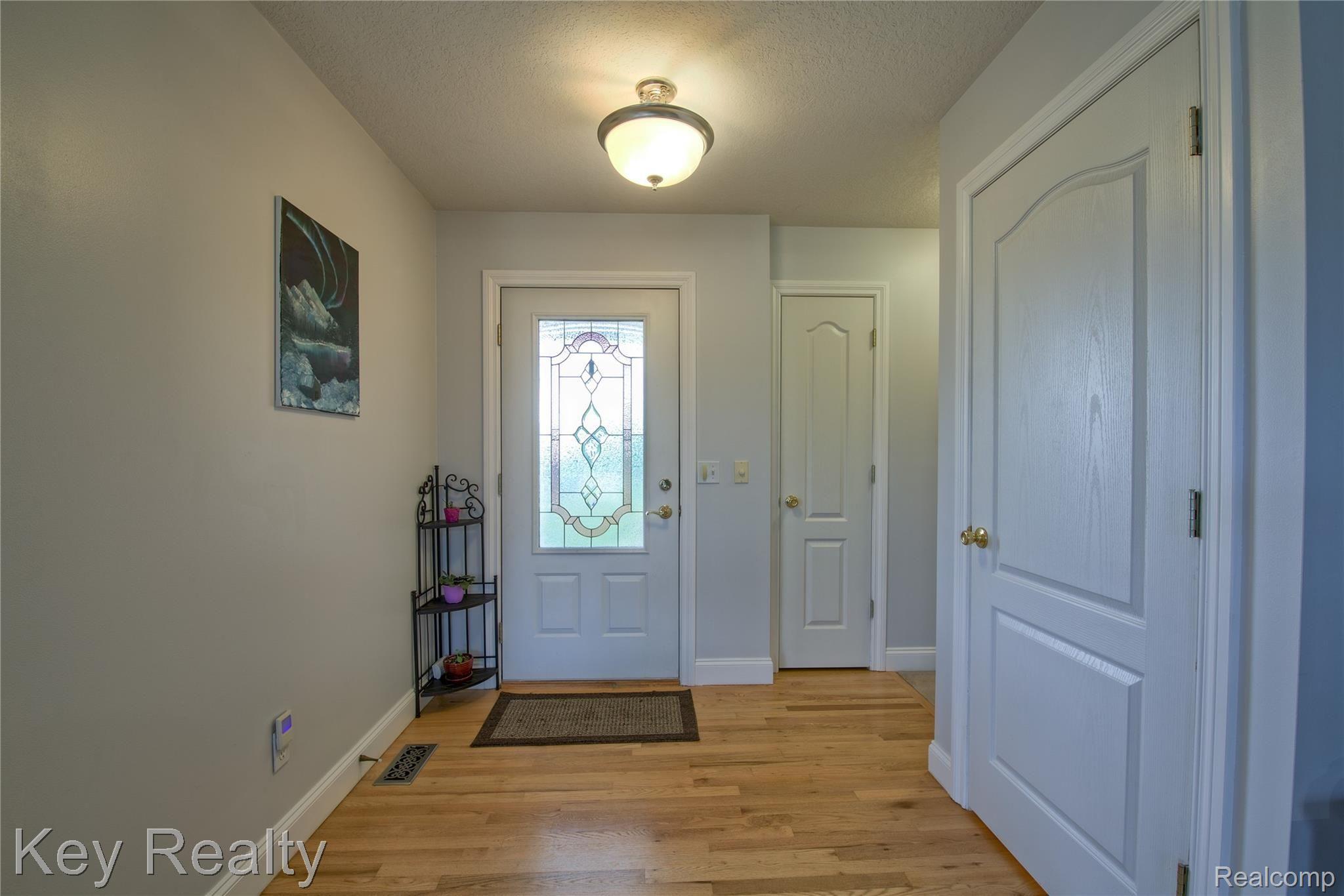 12936 Pine Ridge Drive Carleton, MI 48117 - Photo 14 of 36 smaller 12936 Pine Ridge-21.jpg