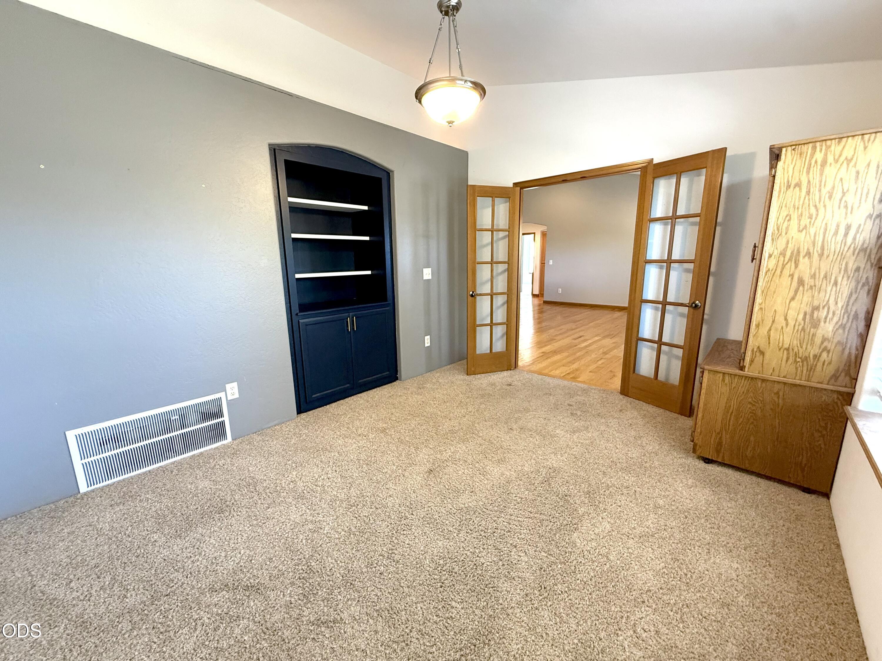918 Win Way Eagle Point, OR 97524 - Photo 11 of 25 Gallery Image 11