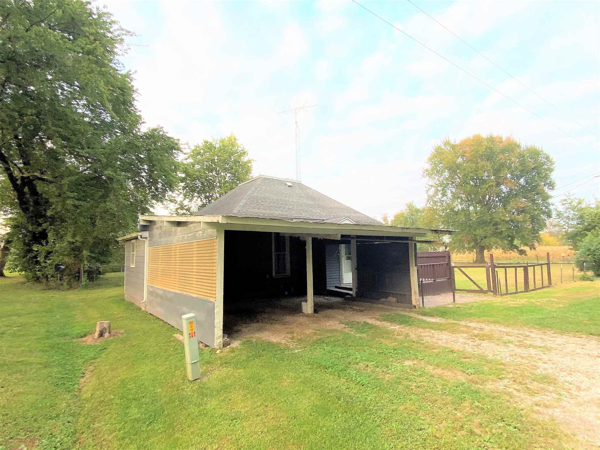 1247 North County Road 2170 North Rinard, IL 62878 - Photo 3 of 49