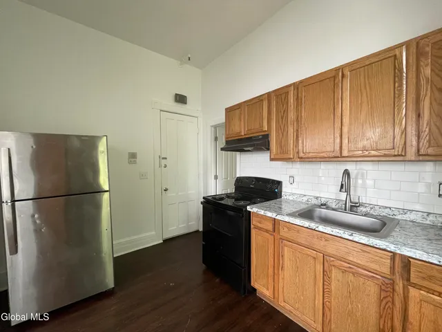 $1,750 | 475 South Pearl Street, Unit 2, Albany, NY 12202