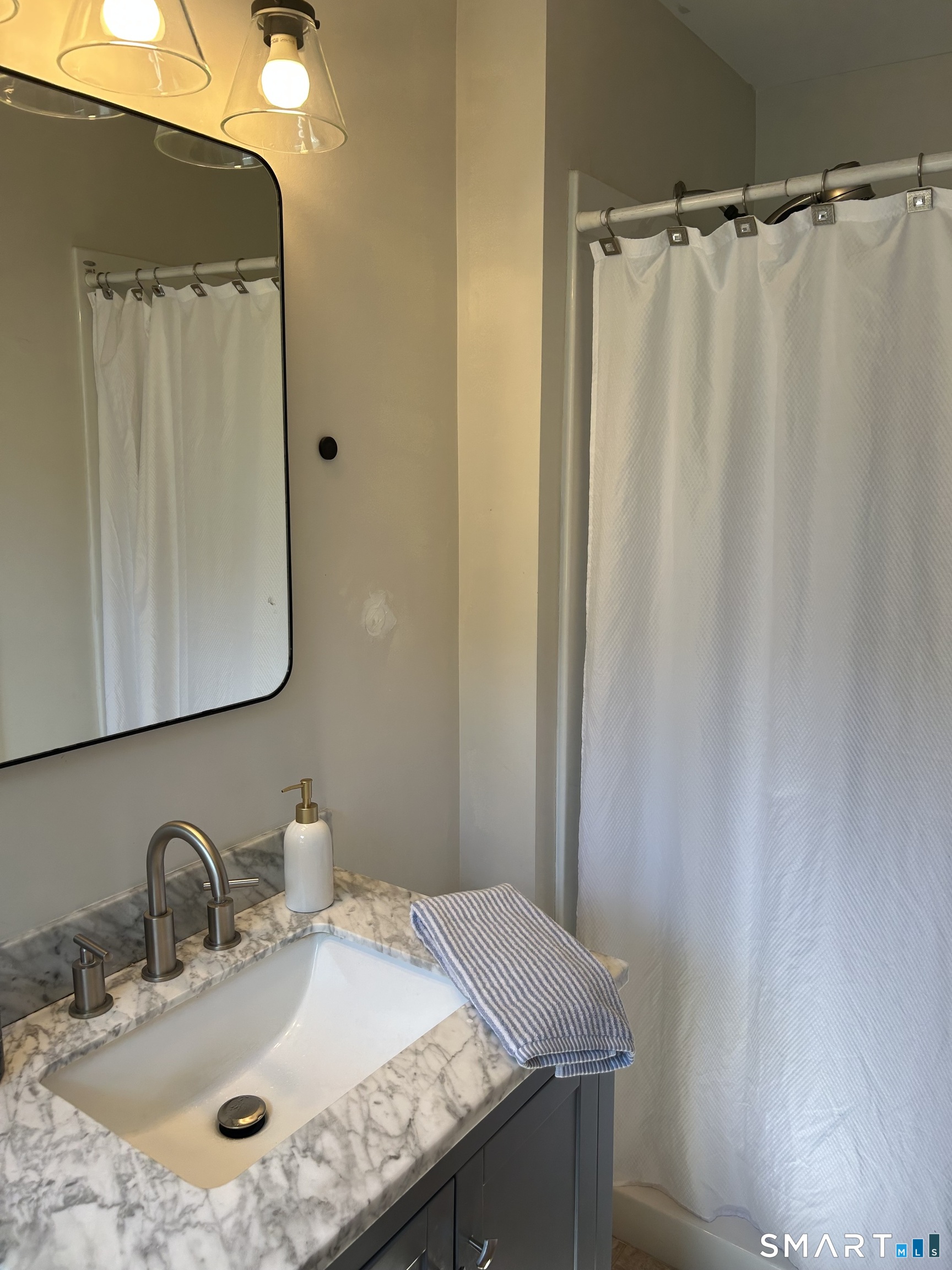 99 Lyman Road West Hartford, CT 06117 - Photo 25 of 39
