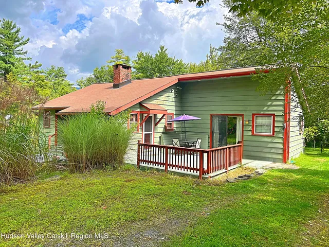 $500,000 | 2 Fern Hollow, Woodstock, NY 12498