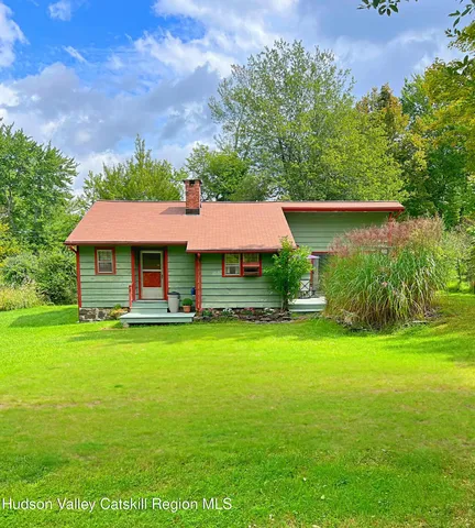 $500,000 | 2 Fern Hollow, Woodstock, NY 12498