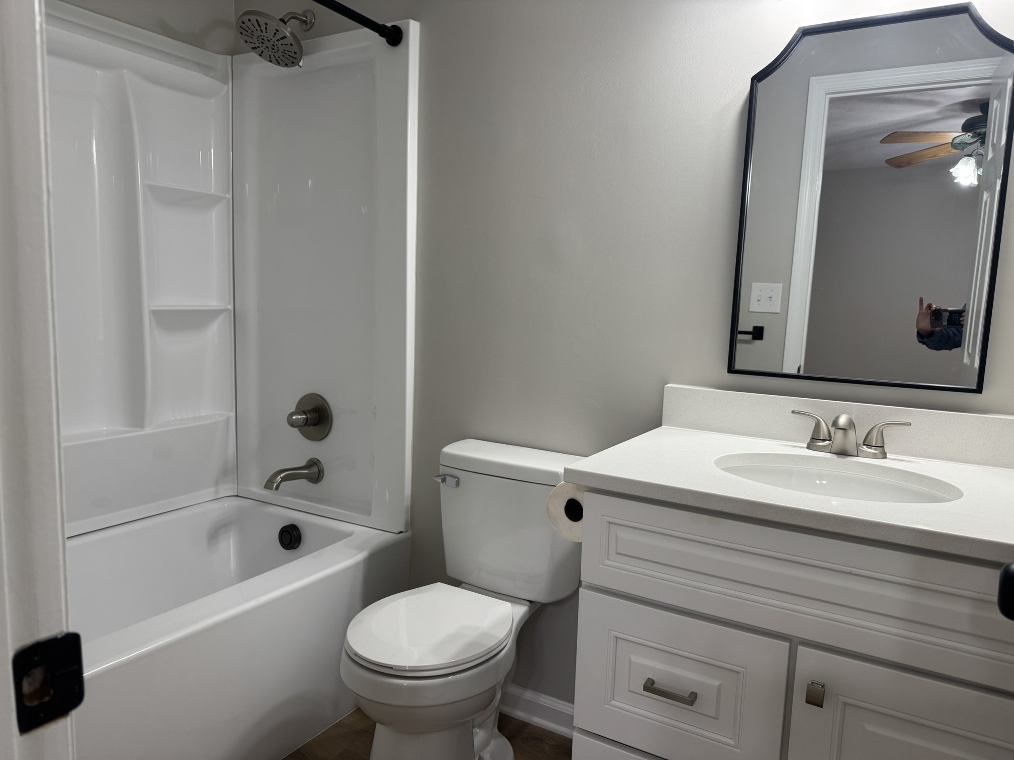 226 Nottingham Road Dickson, TN 37055 - Photo 14 of 17 a bathroom with a sink a toilet and a bathtub