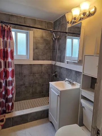 $2,000 | 501 North J Street, Unit 2, Lake Worth Beach, FL 33460