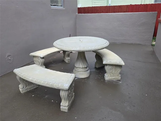 $2,000 | 501 North J Street, Unit 2, Lake Worth Beach, FL 33460