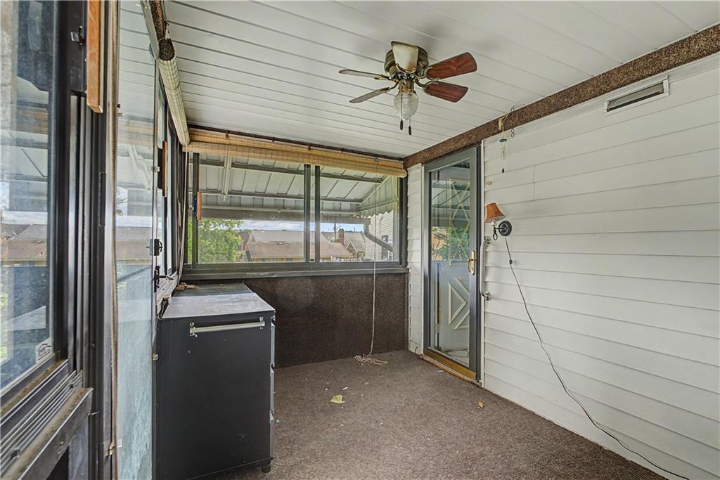 212 Singer Avenue McKees Rocks, PA 15136 - Photo 23 of 38