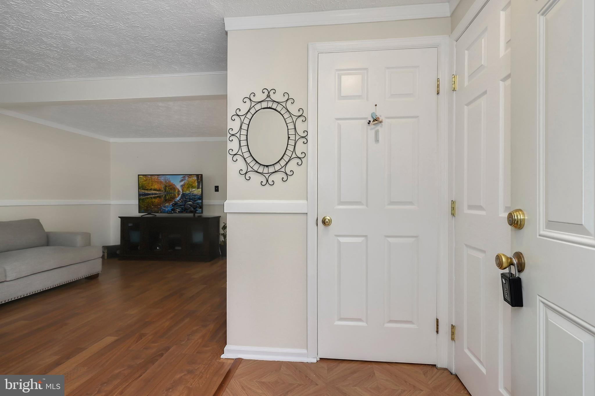 7500 Aspenpark Road Lorton, VA 22079 - Photo 5 of 47 Gallery Image 5