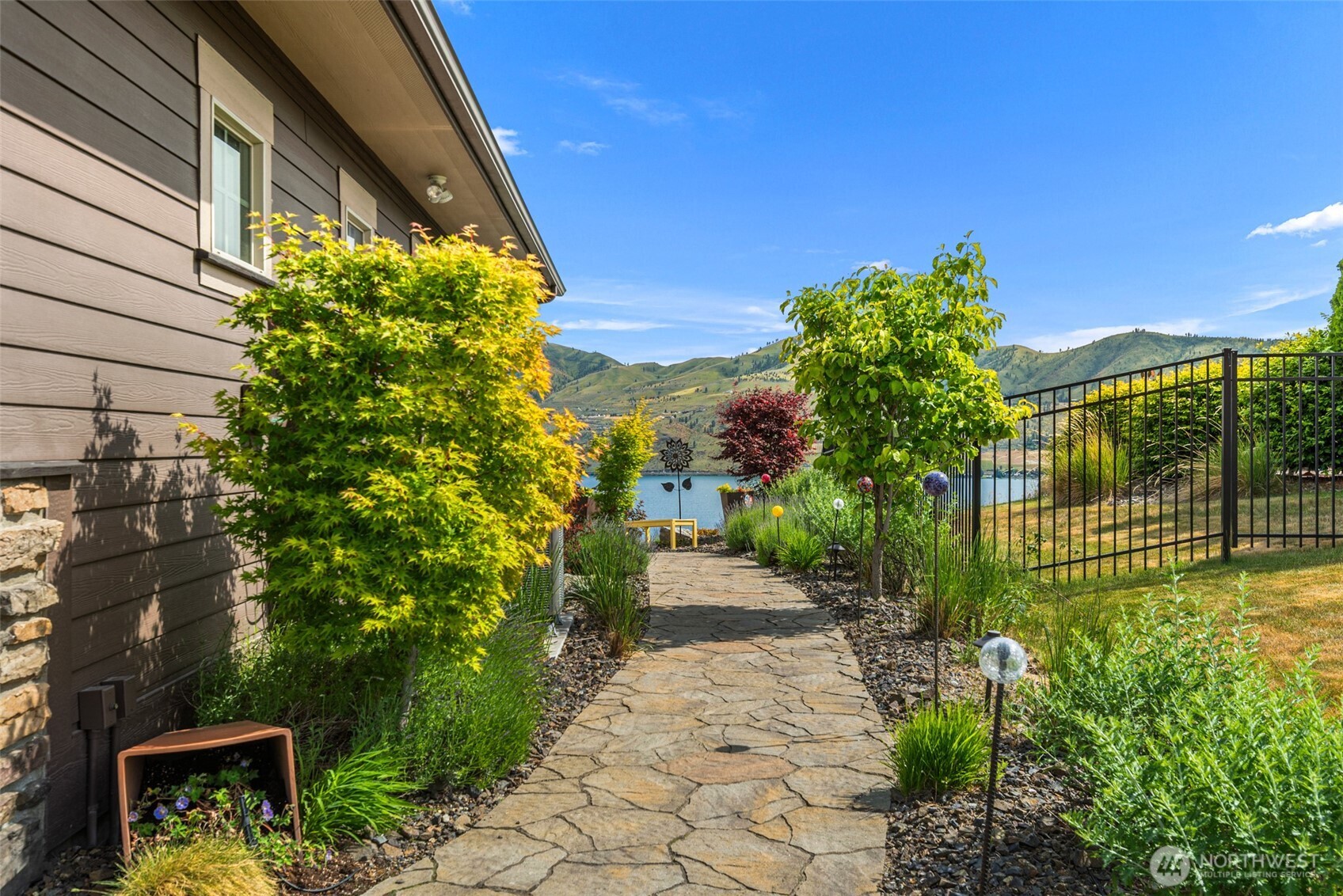 136 Waterview Drive Chelan, WA 98816 - Photo 27 of 40