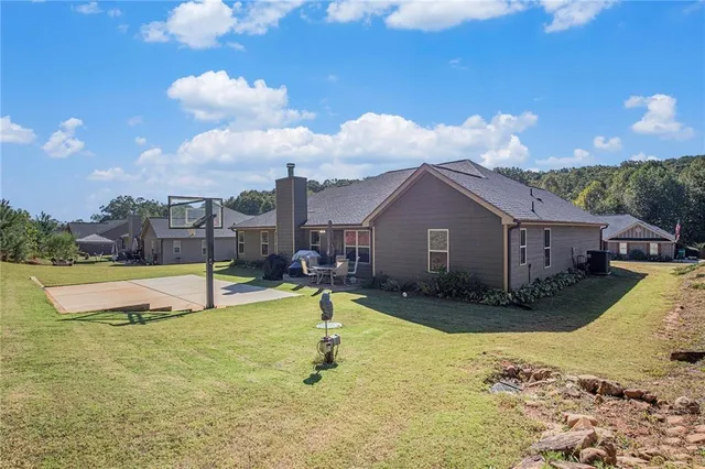 $350,000 | 323 Emily Forest Way, Pendergrass, GA 30567