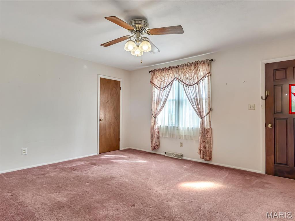 627 Mark Drive Waterloo, IL 62298 - Photo 4 of 29